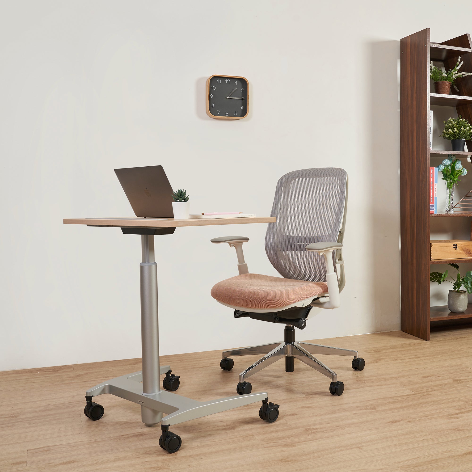 使用較耐用材料製成的辦公椅，能夠經受長時間使用的考驗